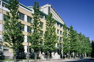 共立女子中学校の外観画像